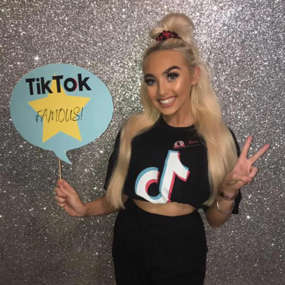 15 Amazing TikTok Halloween Costumes - Society19